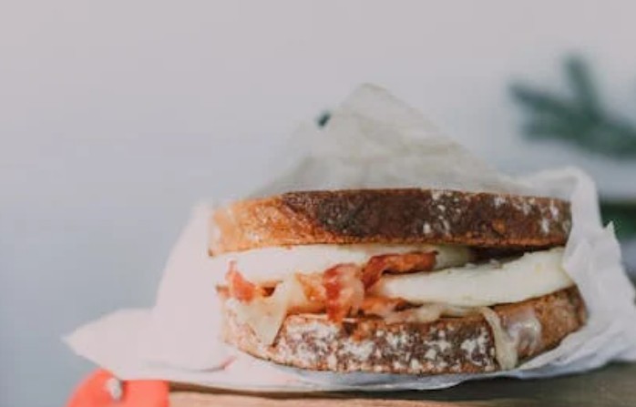 43 significati spirituali di sognare un panino