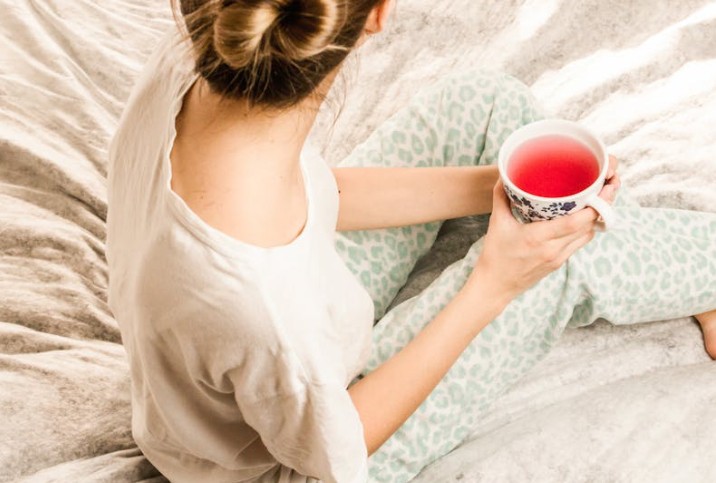 Sogna di bere il tè : 47 Significato e simbolismo