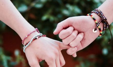 Sogna braccialetti : 43 scenari e interpretazioni