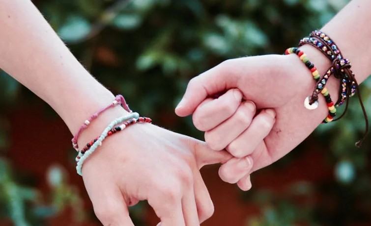 Sogna braccialetti : 43 scenari e interpretazioni