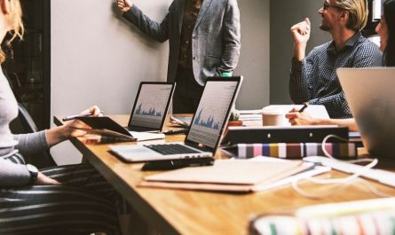 Sogna un ex lavoro : 16 scenari e interpretazioni