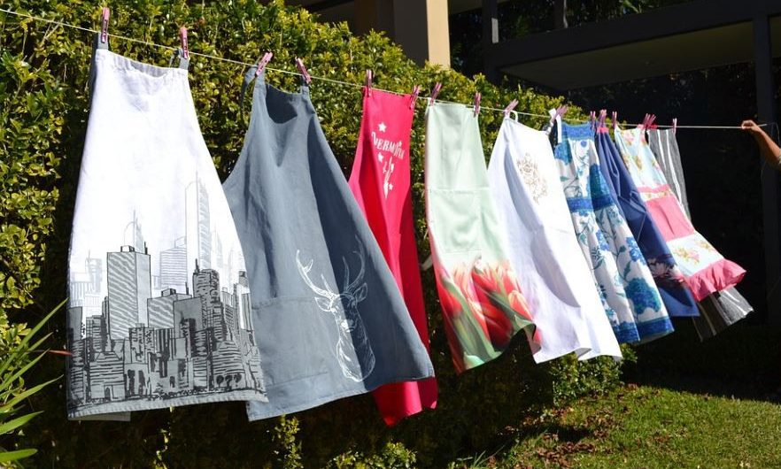 Sognare grembiuli : 12 scenari e interpretazioni