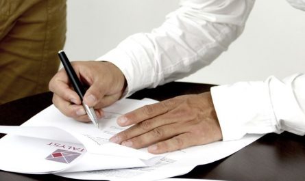 Sognare di firmare : 8 scenari e interpretazioni