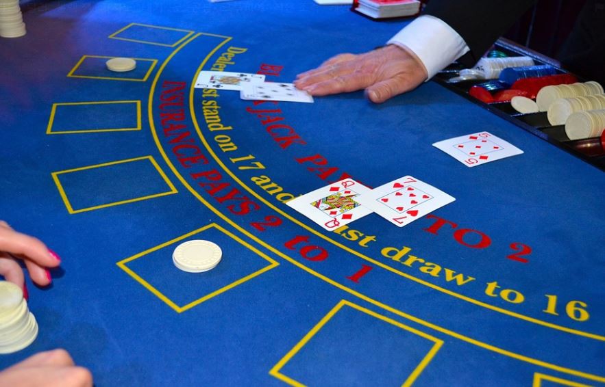 Sognare il gioco d'azzardo : 12 scenari e interpretazioni