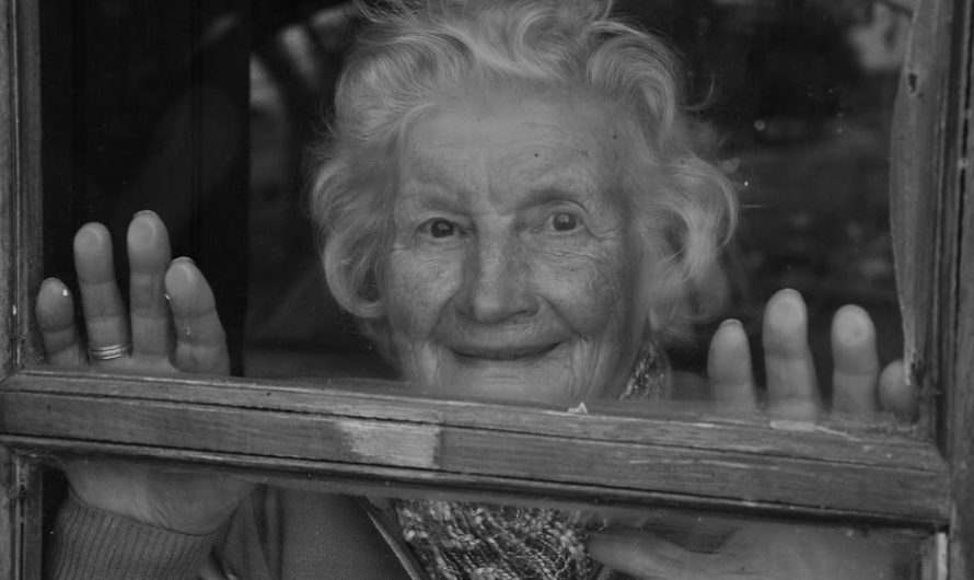 Sognare una nonna malata : 8 scenari e interpretazioni