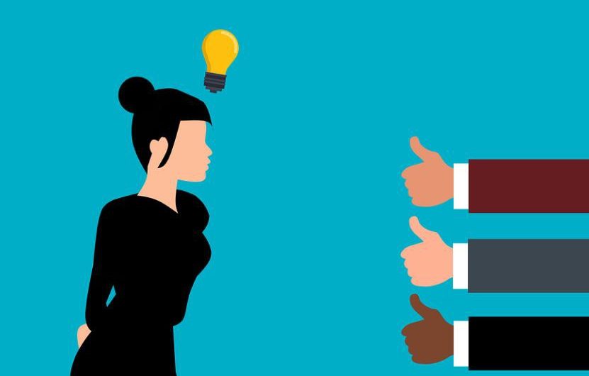 Sognare di essere lodati : 10 scenari e interpretazioni