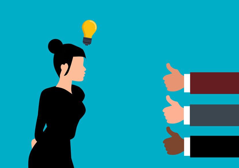 Sognare di essere lodati : 10 scenari e interpretazioni