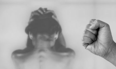 Sognare di essere ricattato : 14 scenari e interpretazioni