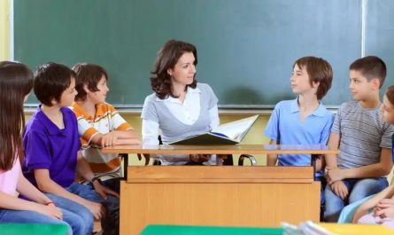 Sognare l'aula : 8 scenari e interpretazioni