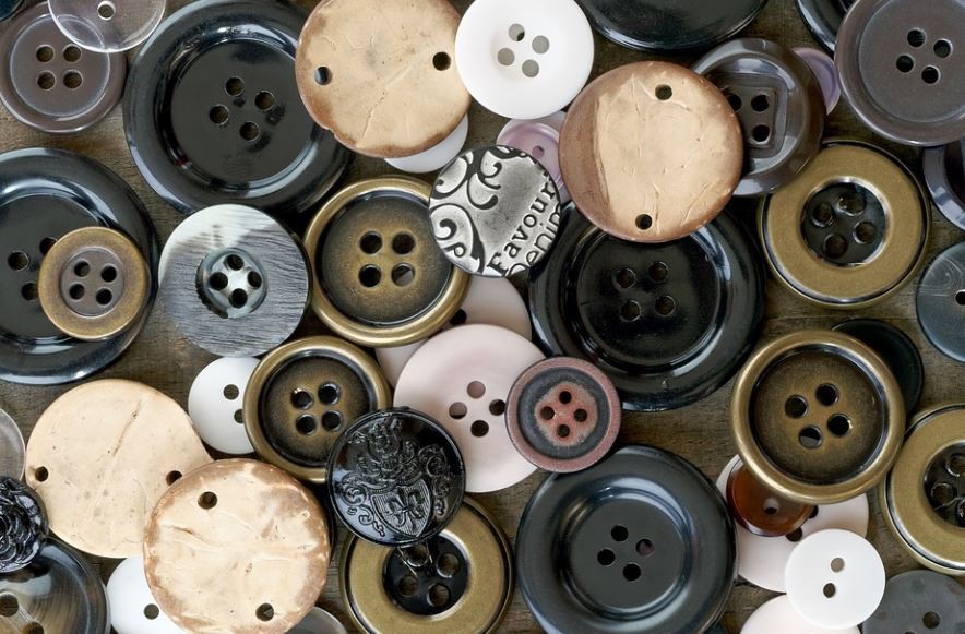 Sognare bottoni : 8 scenari e interpretazioni