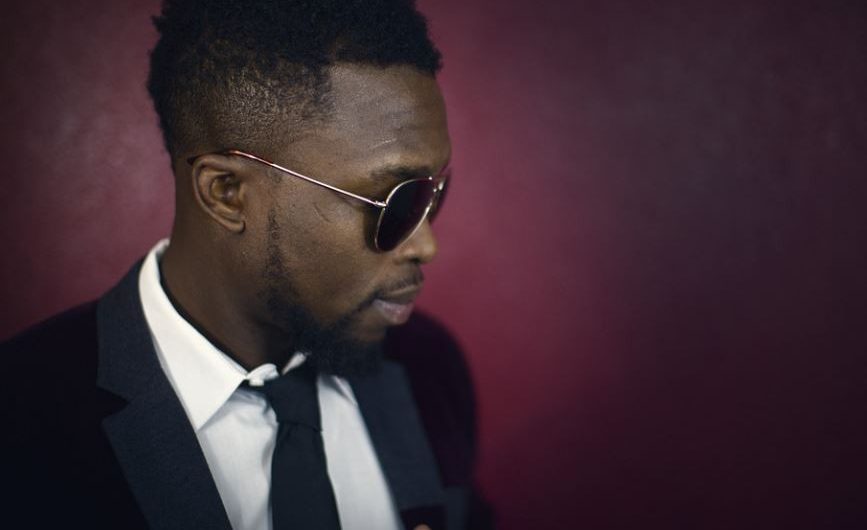 Sogna vestiti neri : 16 scenari e interpretazioni