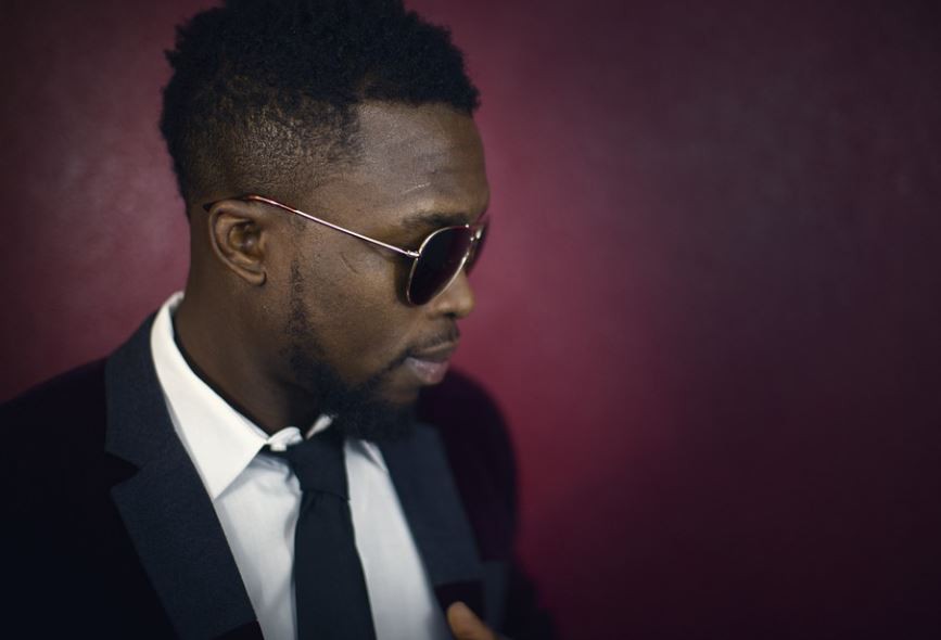 Sogna vestiti neri : 16 scenari e interpretazioni