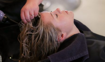 Sognare lo shampoo : 10 scenari e interpretazioni