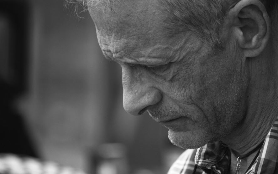 Sognare il tuo nonno defunto : 16 scenari e interpretazioni