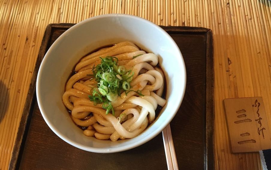 Sogna gli udon noodles : 12 scenari e interpretazioni