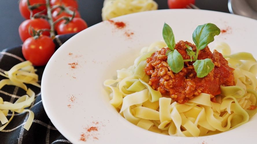 Sognare la pasta : 8 scenari e interpretazioni