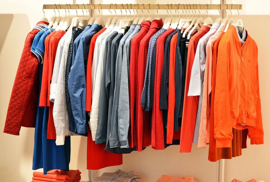 Sognare di comprare vestiti : 11 scenari e interpretazioni
