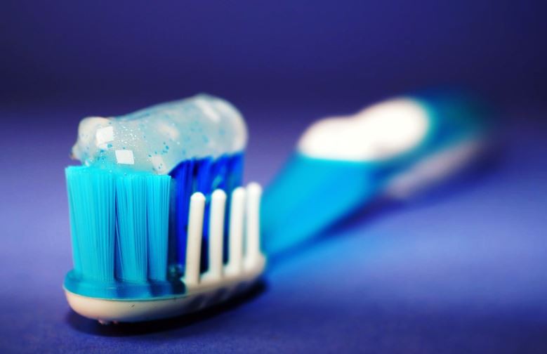 Sognare il dentifricio : 8 scenari e interpretazioni
