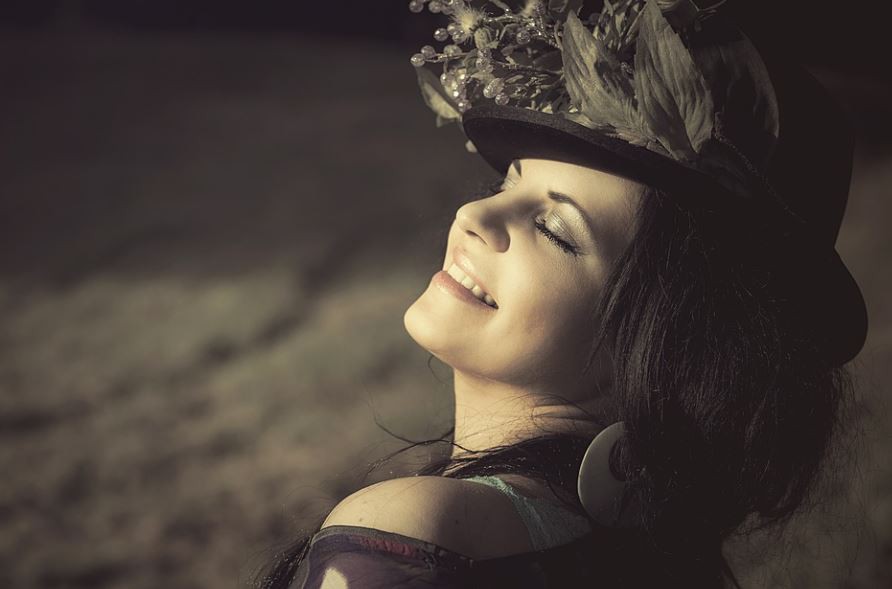 Sognare la regina : 8 scenari e interpretazioni