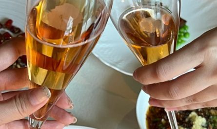 Sognare di uscire con qualcuno : 17 scenari e interpretazioni