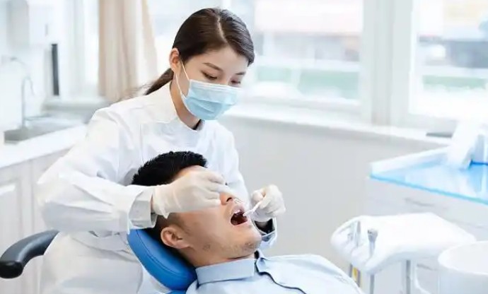 Sognare di andare dal dentista : 18 scenari e interpretazioni