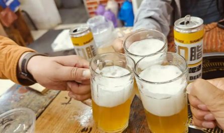 Sognare di bere birra : 18 scenari e interpretazioni