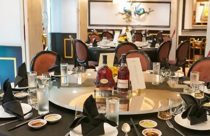 Sognando un cocktail party : 18 scenari e interpretazioni