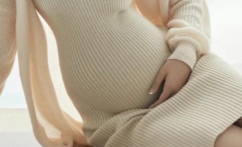 Sognare che tua figlia sia incinta : 20 scenari e interpretazioni