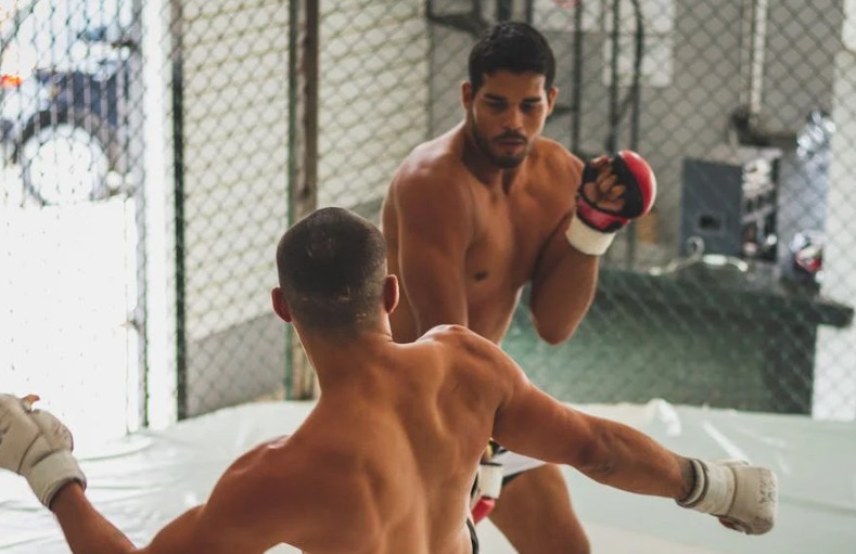 Sognare di essere colpiti da uno sconosciuto : 8 scenari e interpretazioni