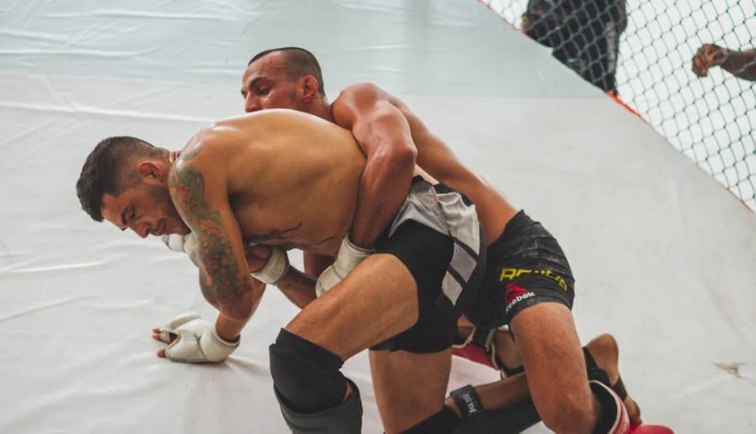 Sognare che tuo padre ti picchia : 8 scenari e interpretazioni