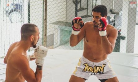 Sognare di essere picchiati da familiari : 17 scenari e interpretazioni