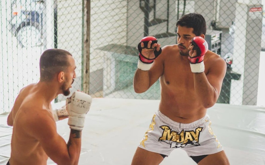 Sognare di essere picchiati da familiari : 17 scenari e interpretazioni