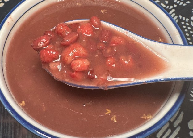 Sognare di mangiare porridge di fagioli rossi : 7 scenari e interpretazioni