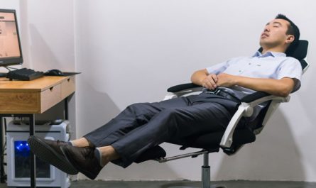 Sognare di essere seduti su una sedia : 10 scenari e interpretazioni