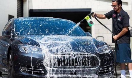 16 significati del sognare di lavare un'auto