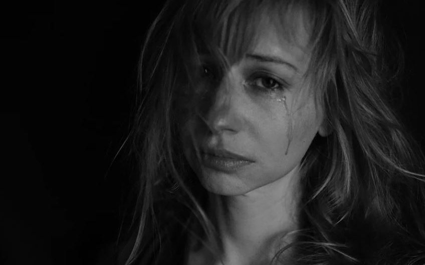 23 Simboli e Significati del Sognare di Piangere