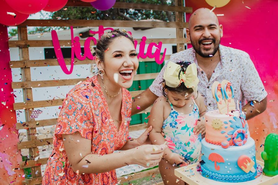 13 Simboli e Significati del Sognare una Festa