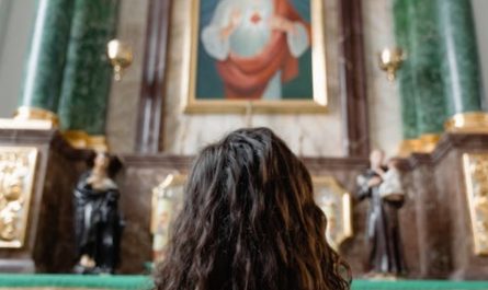 9 Significati Simbolici del Sognare la Morte di Tua Zia