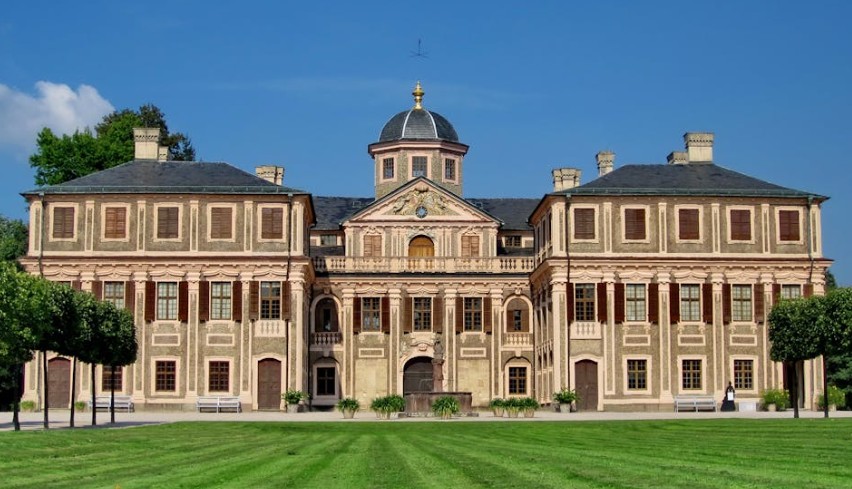 17 Significati Simbolici del Sognare Palazzi